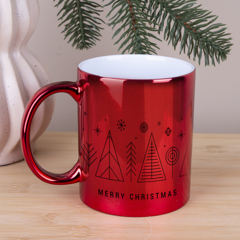 Чашка блестящая красная с елочками "Marry Christmas"